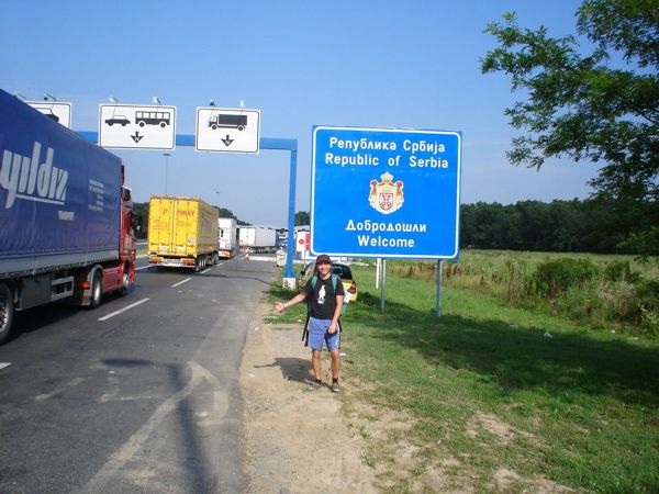 platschi hitching towards Serbia