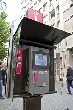 Station multimedia Allemagne 2006.jpg
